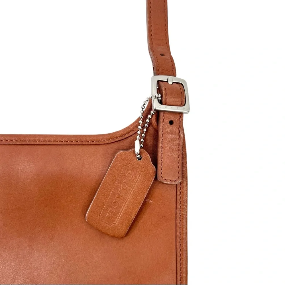 COACH 9132 Vintage Brown Small Leather Hippie Flap Crossbody Bag